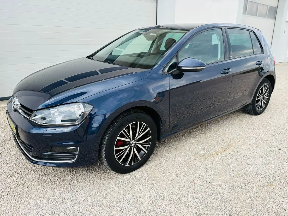 Gebraucht VW Golf VII Allstar 110 PS (80 kW) 2016 Blau Limousine