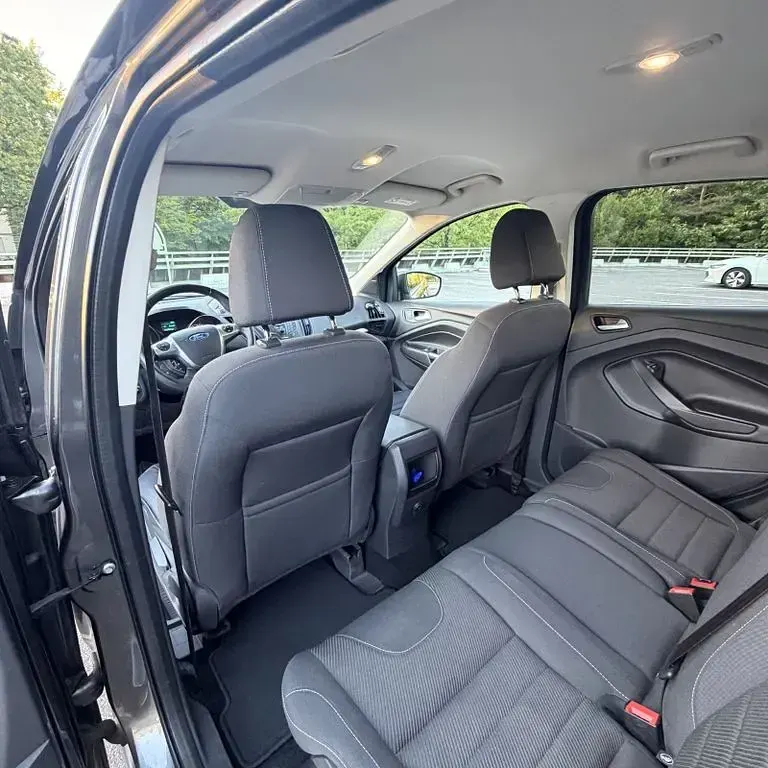 Gebraucht Ford Kuga Titanium 150 PS (110 kW) 2015 Grau SUV