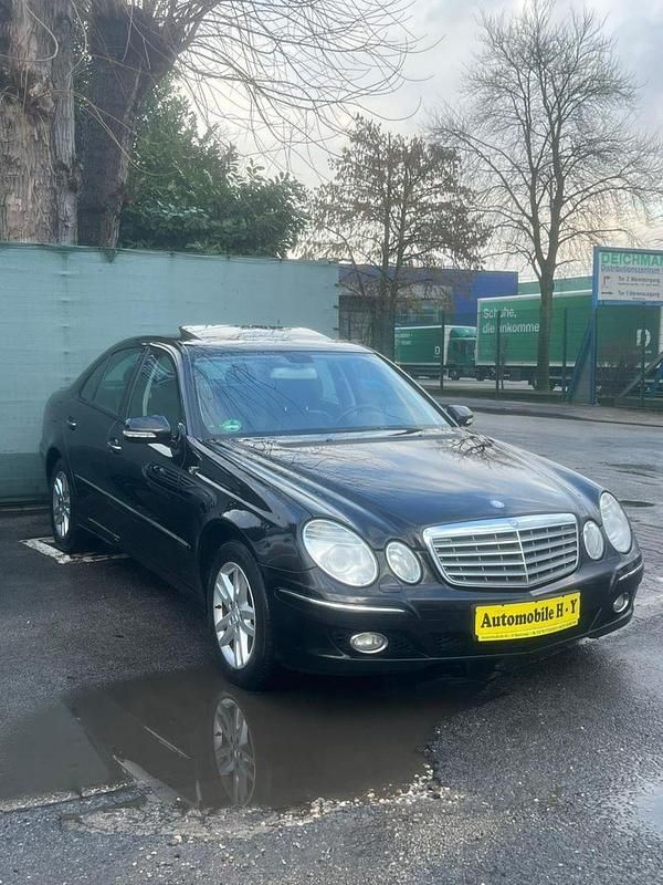 Second-hand Mercedes E350 272 CP (200 kW) 2006 Negru Berlinǎ