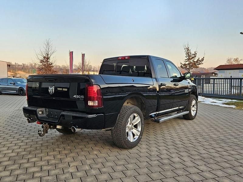 Gebraucht Dodge Ram 401 PS (294 kW) 2014 Schwarz Abholung