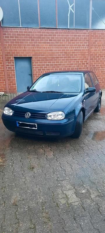 Blau Gebraucht 1999 VW Golf III Kleinwagen | 1.000 € (Guter Preis) - Bild 1/4