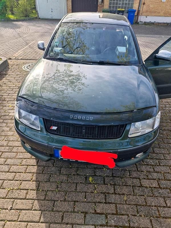 Gebraucht VW Passat 100 PS (73 kW) 1997 Grün Limousine