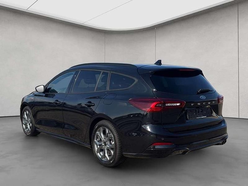 Gebraucht Ford Focus ST-Line X 155 PS (114 kW) 2024 Agate black metallic Kombi