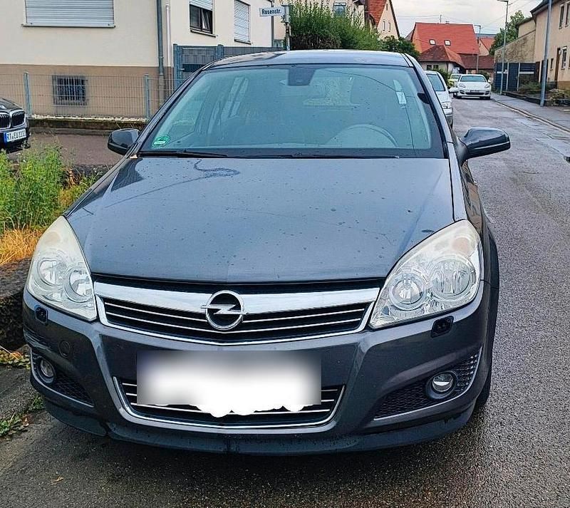 Grau Gebraucht 2009 Opel Astra Limousine | 1.000 € (Superpreis) - Bild 1/4