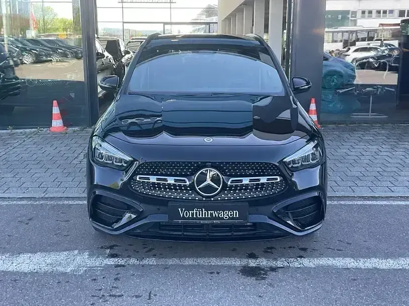 Gebraucht Mercedes GLA220 AMG 190 PS (139 kW) 2026 Schwarz SUV