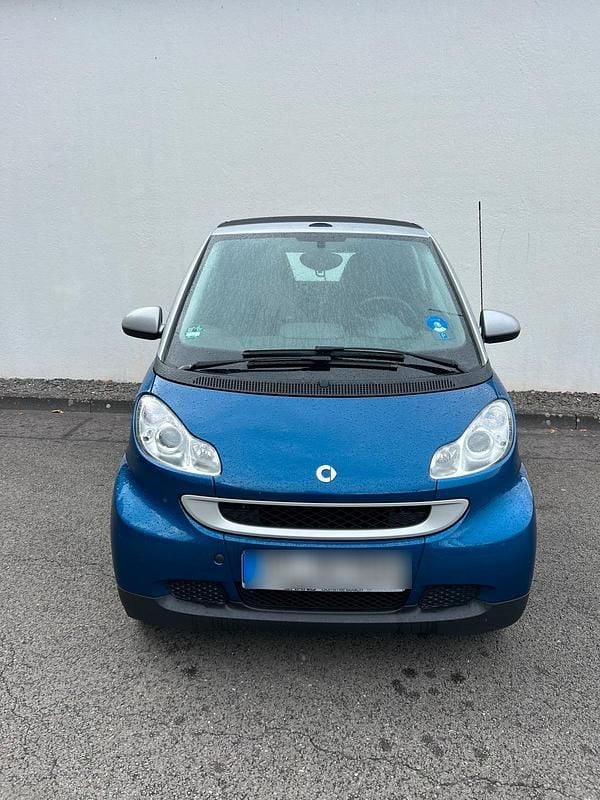 Blau Gebraucht 2010 Smart ForTwo Cabrio Passion Cabrio | 4.250 € (Guter Preis) - Bild 1/4