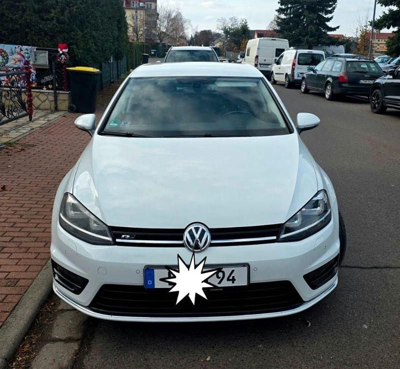 Gebraucht VW Golf VII Design 122 PS (89 kW) 2014 Weiß Limousine