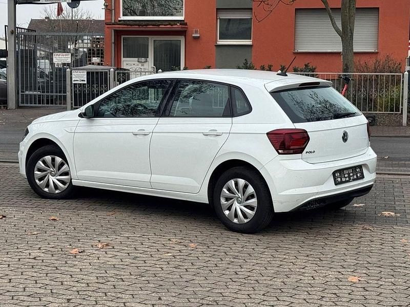 Gebraucht VW Polo Comfortline 95 PS (69 kW) 2020 Weiß Kleinwagen