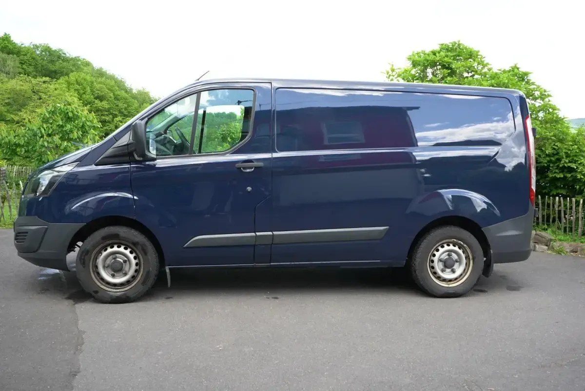 Gebraucht Ford Transit Custom 105 PS (77 kW) 2018 Blau Van / Kleinbus