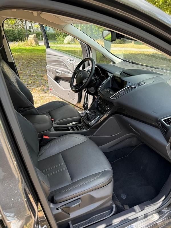 Second-hand Ford C-MAX Titanium 150 CP (110 kW) 2017 Gri Monovolum