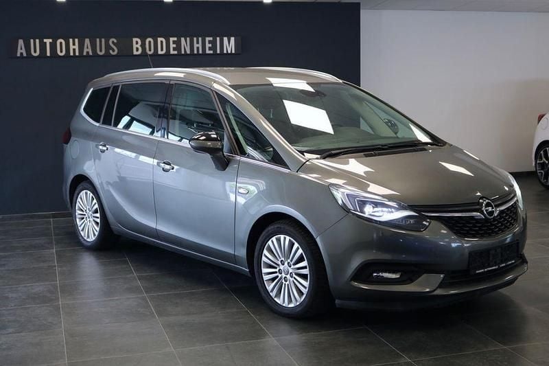 Grau Gebraucht 2017 Opel Zafira Innovation Van / Kleinbus | 14.890 € (Etwas zu teuer) - Bild 1/4