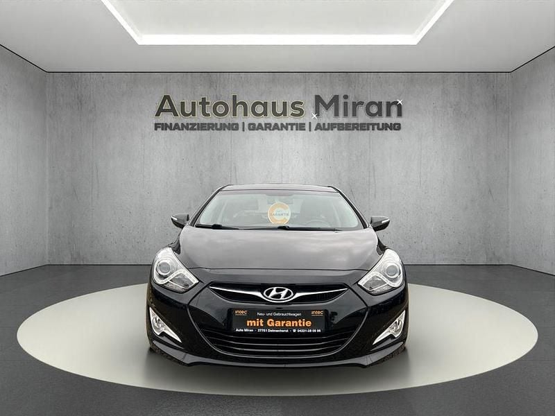 Schwarz Gebraucht 2015 Hyundai i40 Style Limousine | 10.999 € (Superpreis) - Bild 1/4