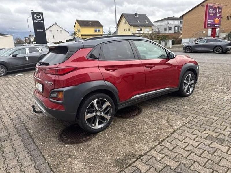 Gebraucht Hyundai Kona Premium 177 PS (130 kW) 2018 Pulse red / dark knight / mic SUV