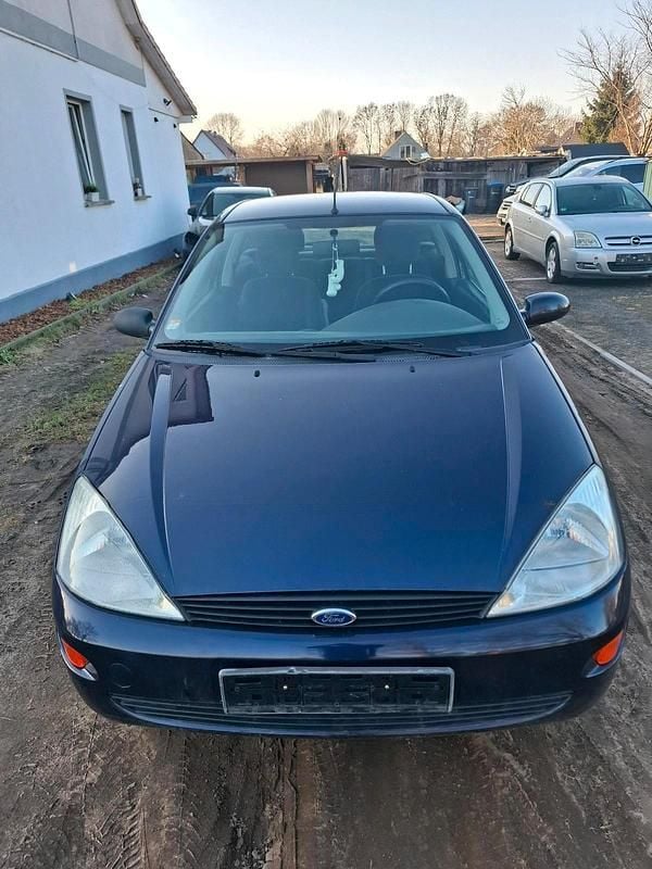 Gebraucht Ford Focus 75 PS (55 kW) 2000 Blau Coupé
