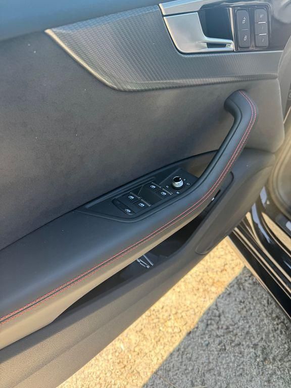 Gebraucht Audi RS4 Competition 450 PS (330 kW) 2024 Schwarz Kombi