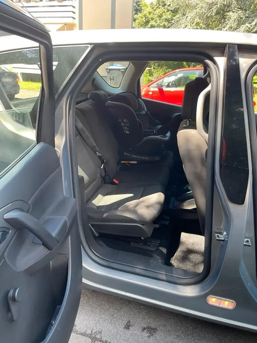 Gebraucht Opel Meriva 140 PS (102 kW) 2010 Braun Van / Kleinbus