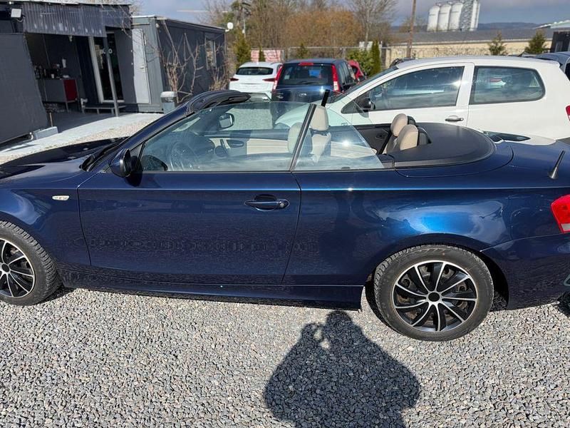 Gebraucht BMW 118 Cabriolet 143 PS (105 kW) 2011 Blau Cabrio