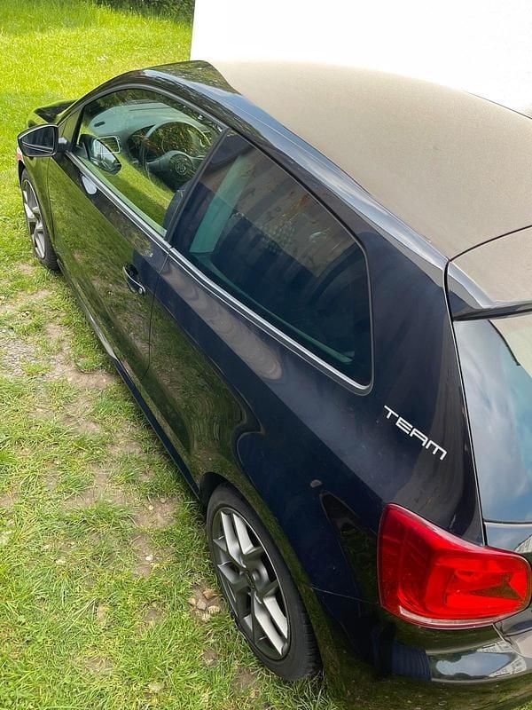 Usado VW Polo 90 HP (66 kW) 2010 Preto Citadino