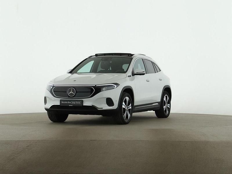 Gebraucht Mercedes EQA250 Electric Art 139 kW (190 PS) 2022 Weiß SUV
