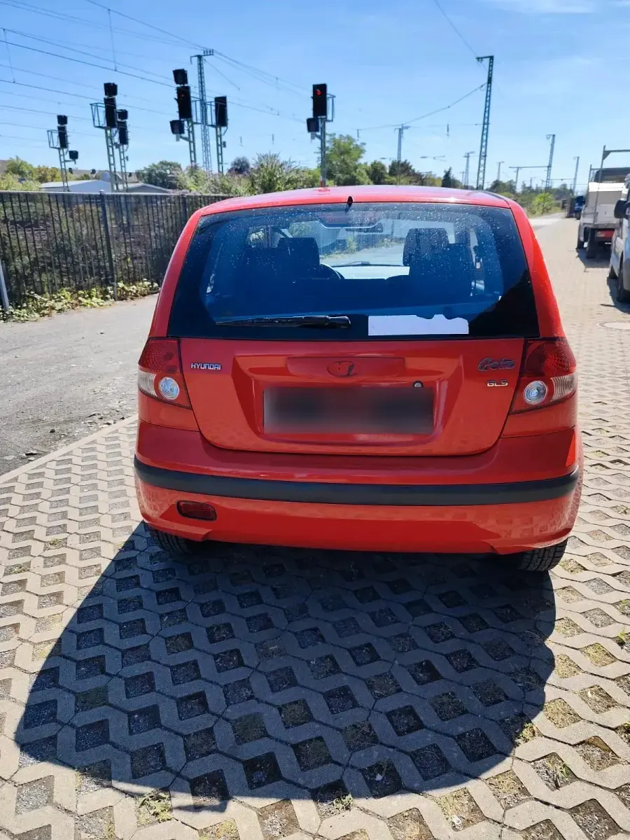 Gebraucht Hyundai Getz 90 PS (66 kW) 2003 Rot Kleinwagen