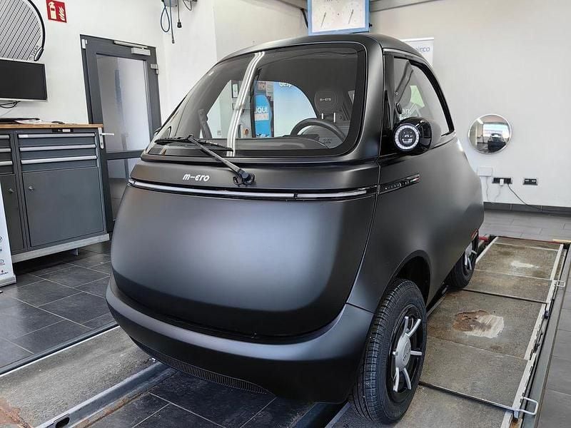 Nuova Micro Microlino 13 kW (18 CV) 2026 Nero Utilitaria