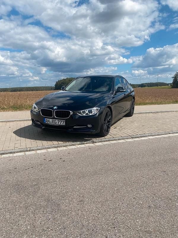 Schwarz Gebraucht 2014 BMW 316 Sport Line Limousine | 7.490 € (Guter Preis) - Bild 1/4
