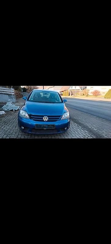 Blau Gebraucht 2008 VW Golf Limousine | 1.150 € (Superpreis) - Bild 1/4