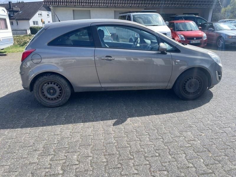 Gebraucht Opel Corsa OPC 75 PS (55 kW) 2013 Braun Kleinwagen