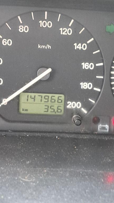 Second-hand VW T4 77 CP (56 kW) 1996 Albastru Van