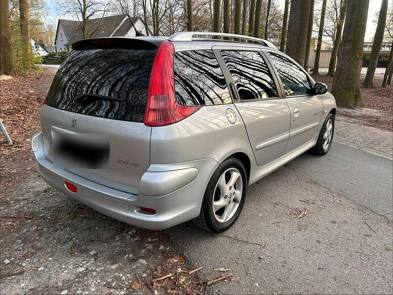 Gebraucht Peugeot 206 88 PS (64 kW) 2005 Silber Kombi