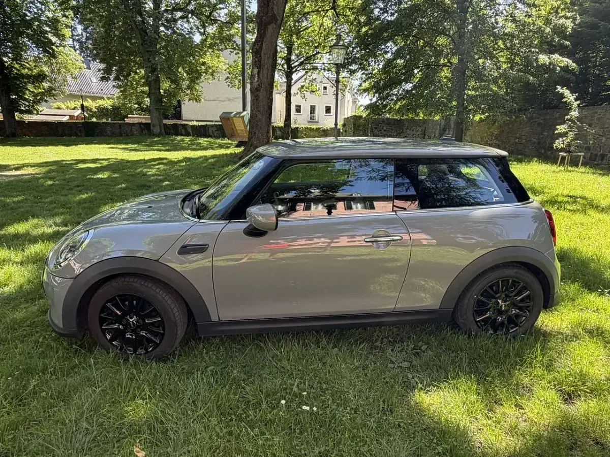 Gebraucht Mini ONE 102 PS (75 kW) 2021 Grau Kleinwagen