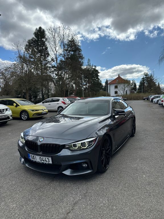Grau Gebraucht 2019 BMW 430 Gran Coupé M Sport Coupé | 22.400 € (Superpreis) - Bild 1/4