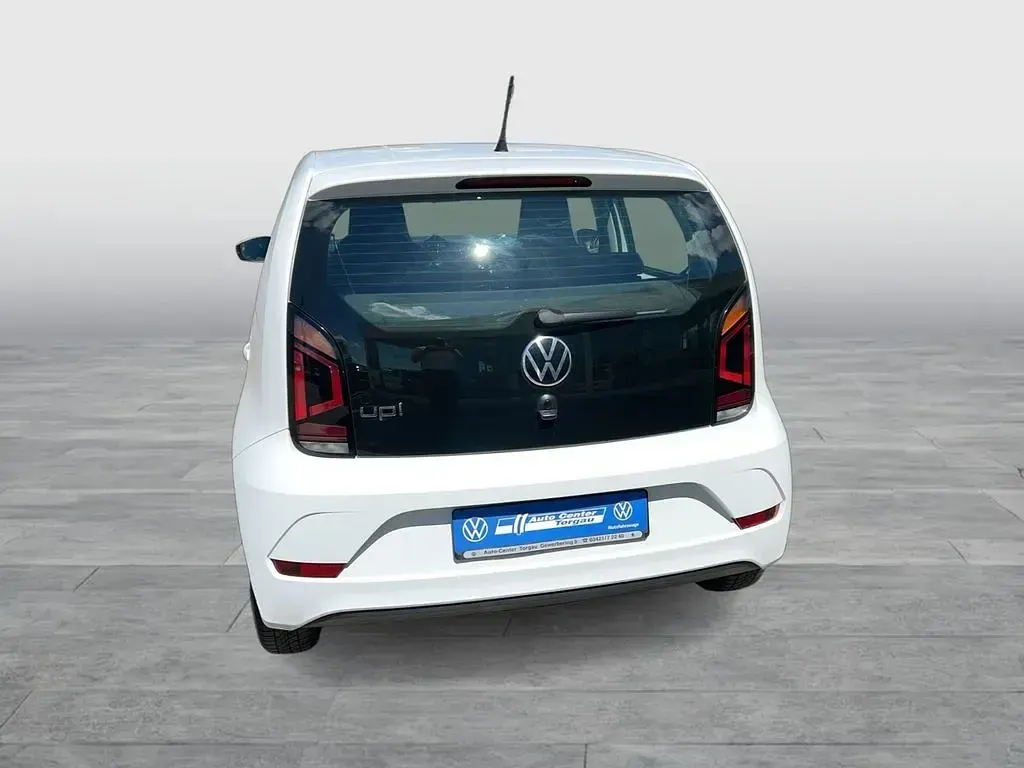 Używany VW up! move up! 65 KM (47 kW) 2021 Biały Hatchback