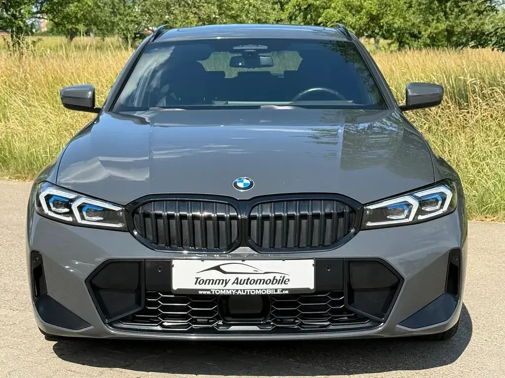 Gebraucht BMW 320 Performance 190 PS (139 kW) 2023 Grau Limousine