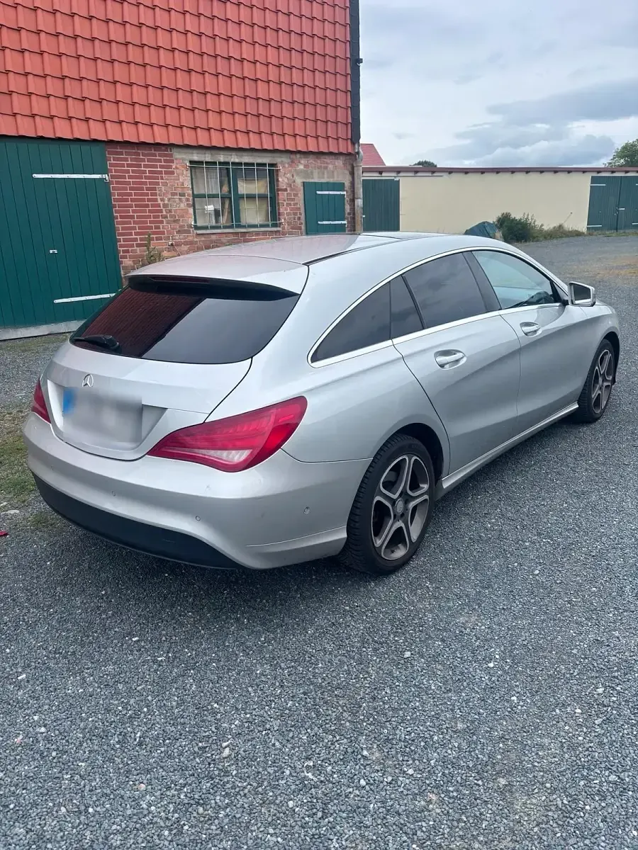 Gebraucht Mercedes CLA200 136 PS (100 kW) 2016 Silber Kombi