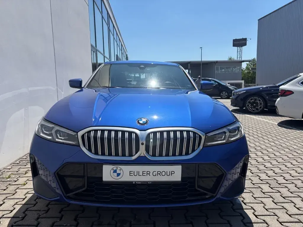 Gebraucht BMW 330 M Sport 286 PS (210 kW) 2025 Blau Limousine