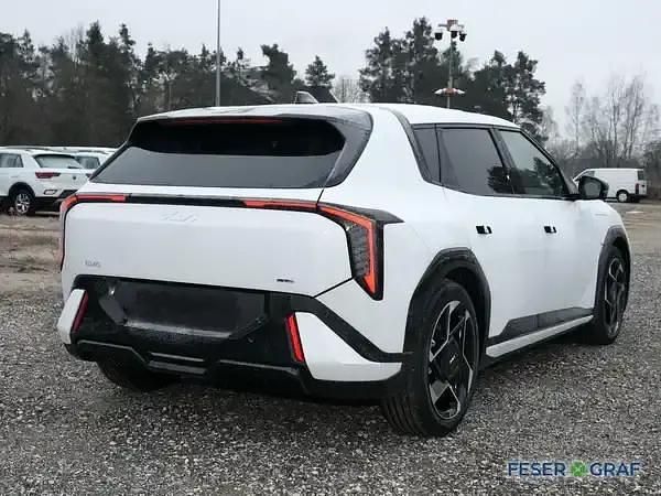 Neu Kia EV4 150 kW (204 PS) 2026 Deluxe weiss Limousine