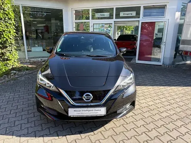 Gebraucht Nissan Leaf 360º 110 kW (150 PS) 2021 Schwarz Kleinwagen