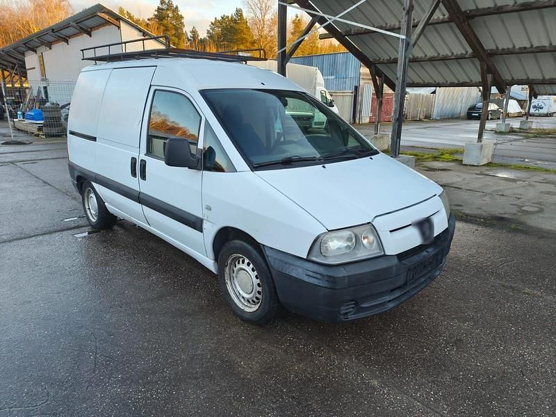 Gebraucht Peugeot Expert 120 PS (88 kW) 2005 Weiß Van