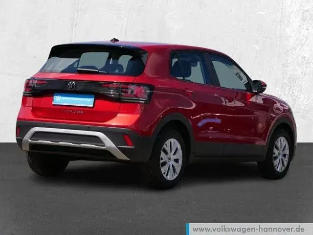 Używany VW T-Cross Basis 95 KM (69 kW) 2025 Czerwony SUV