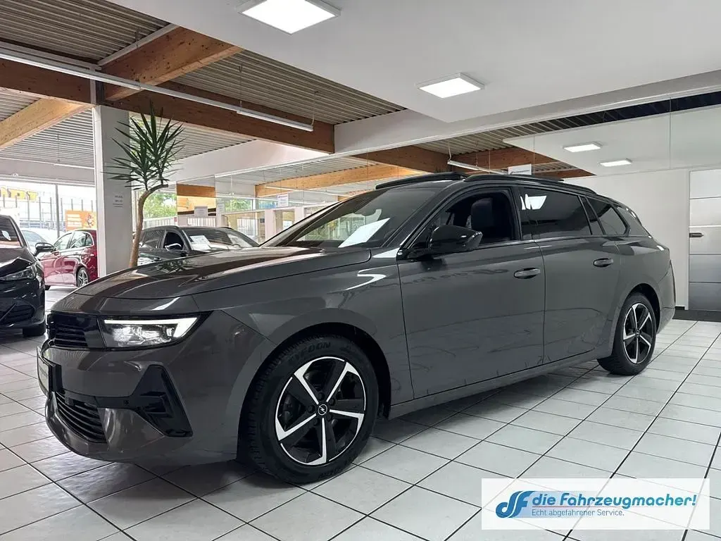 Gebraucht Opel Astra 131 PS (96 kW) 2025 Grau Kleinwagen