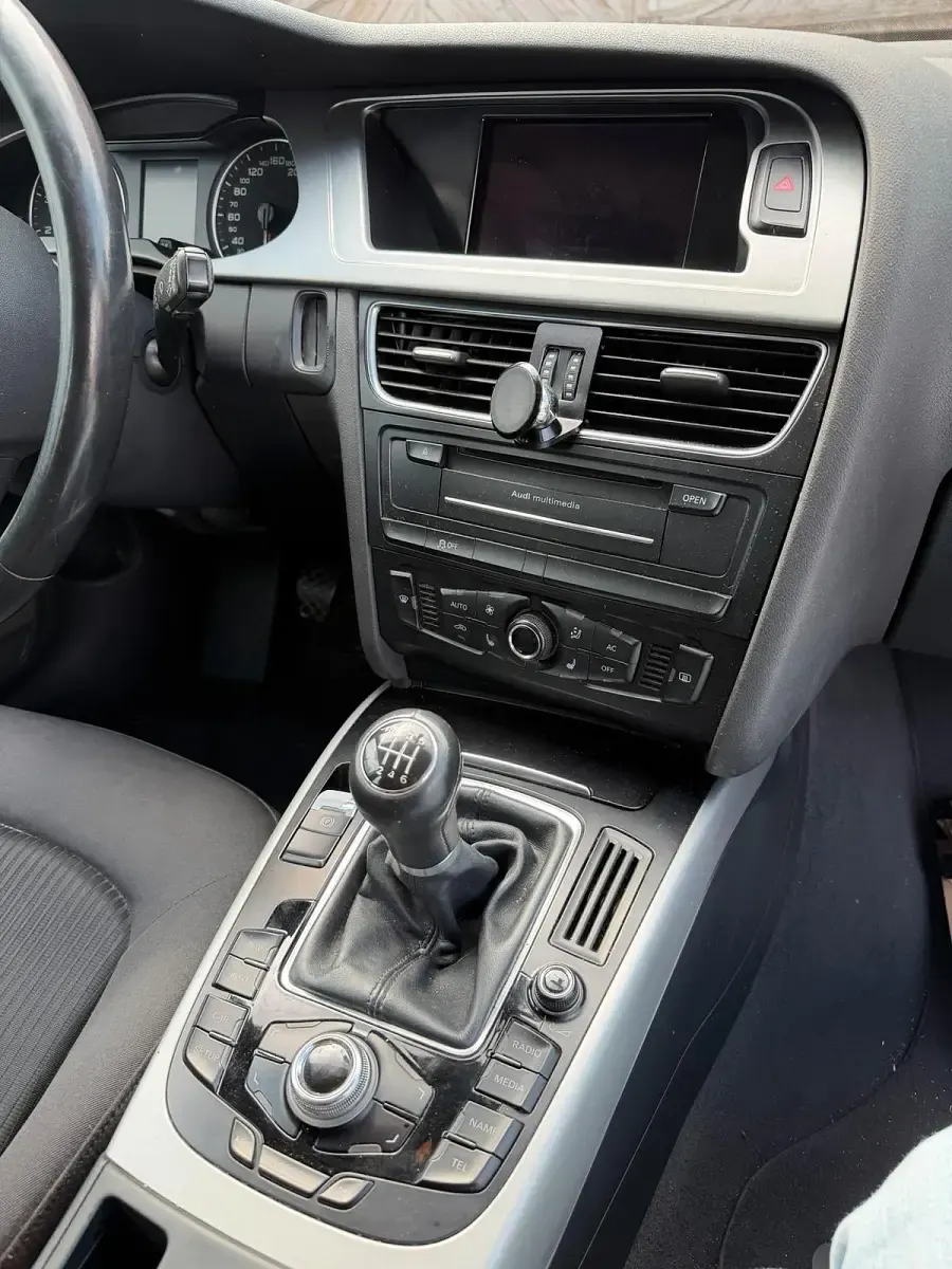 Gebraucht Audi A4 160 PS (117 kW) 2011 Schwarz Kombi