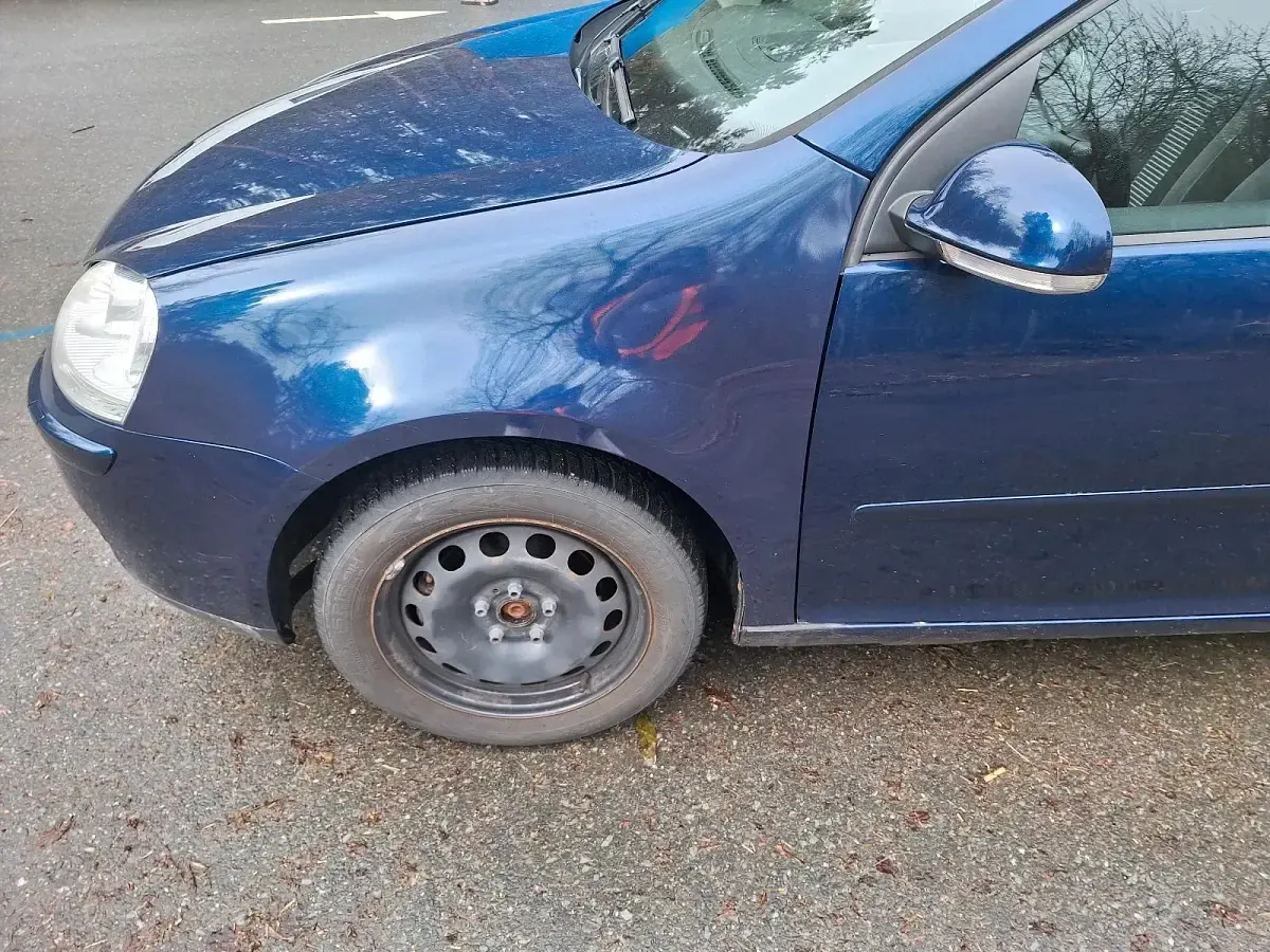 Gebraucht VW Golf V 80 PS (58 kW) 2008 Blau Kleinwagen