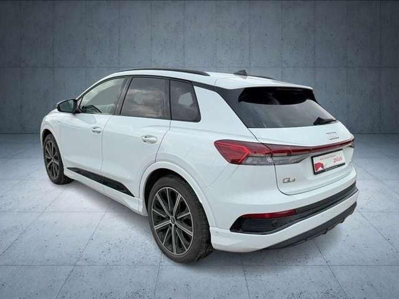 Gebraucht Audi e-tron S-Line 150 kW (204 PS) 2023 Gletscherweiß metallic (metallic) SUV