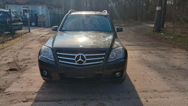 Schwarz Gebraucht 2009 Mercedes GLK350 SUV | 7.199 € (Etwas zu teuer) - Bild 1/4