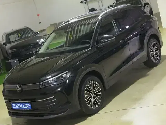 Second-hand VW Tiguan Goal 131 CP (96 kW) 2025 Negru SUV