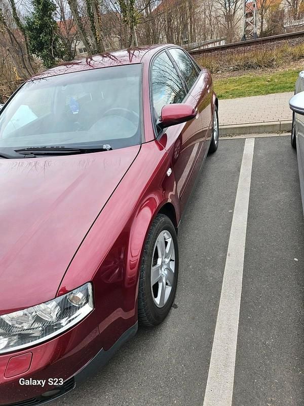 Gebraucht Audi A4 131 PS (96 kW) 2004 Rot Limousine