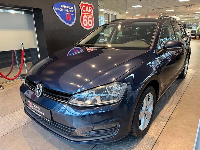 Blau Gebraucht 2014 VW Golf VII Comfortline Kombi | 12.490 € (Teuer) - Bild 1/4