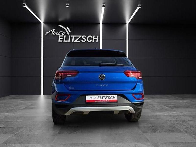 Gebraucht VW T-Roc Move 110 PS (80 kW) 2023 Blau SUV