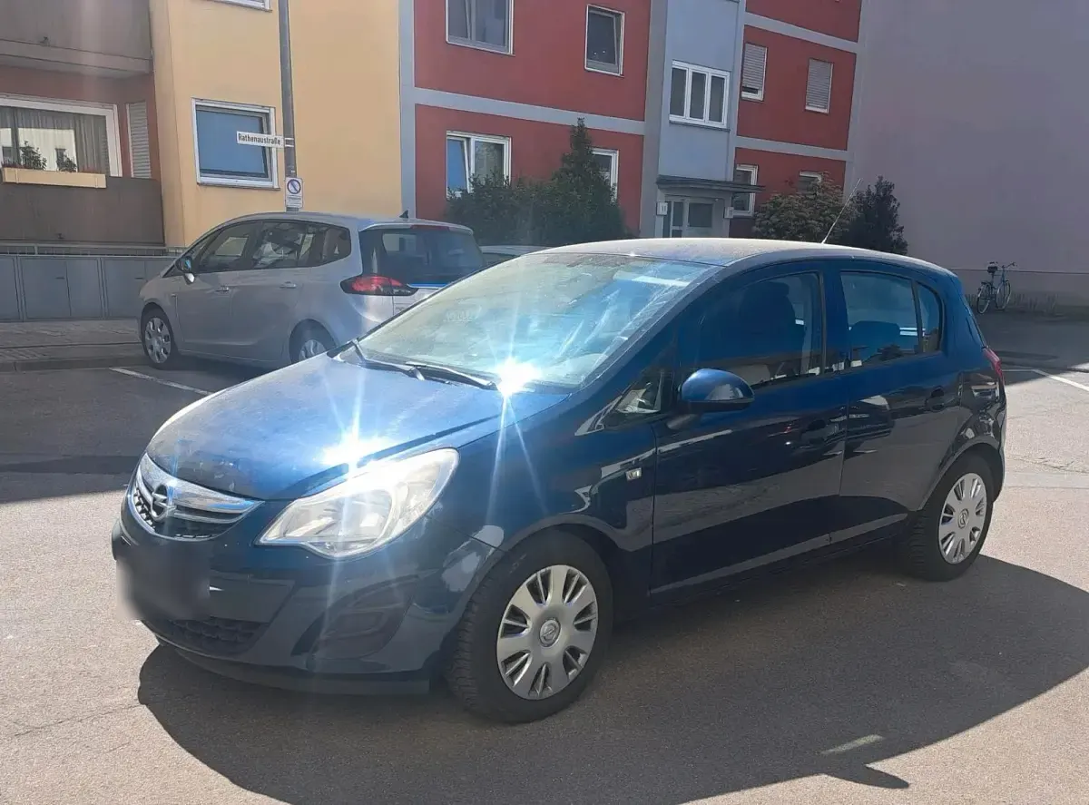 Second-hand Opel Corsa 87 CP (63 kW) 2011 Albastru Hatchback